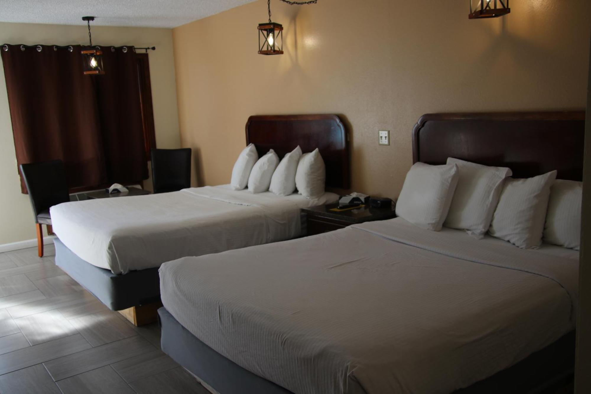 Townhouse Motel Lusk Экстерьер фото