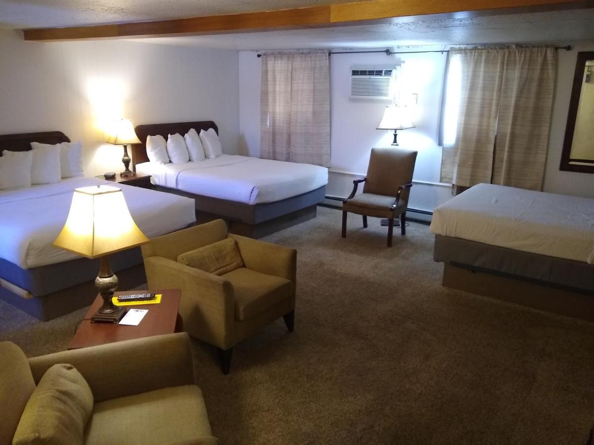 Townhouse Motel Lusk Экстерьер фото